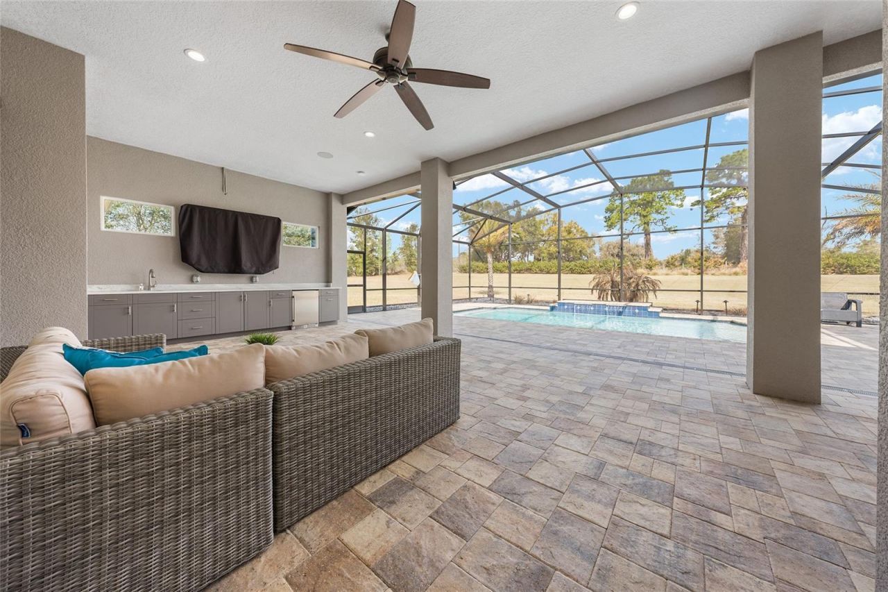 2540 NE 108th Lane, Oxford, FL 34484 Photo