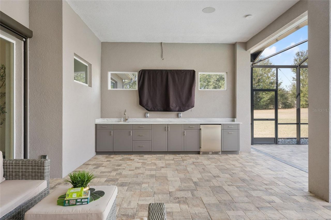 2540 NE 108th Lane, Oxford, FL 34484 Photo