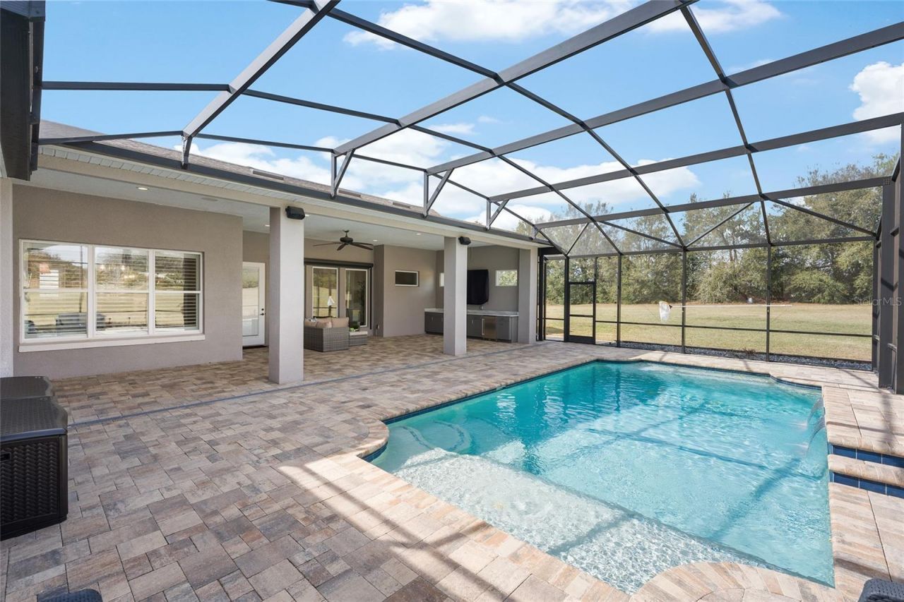 2540 NE 108th Lane, Oxford, FL 34484 Photo