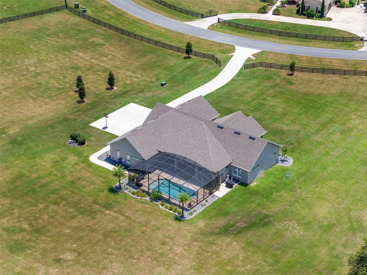 2540 NE 108th Lane, Oxford, FL 34484 Photo