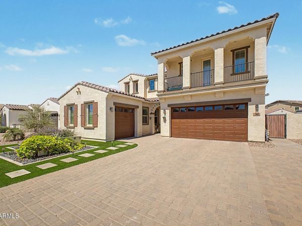 4204 E GRAND CANYON Drive, Chandler, AZ 85249