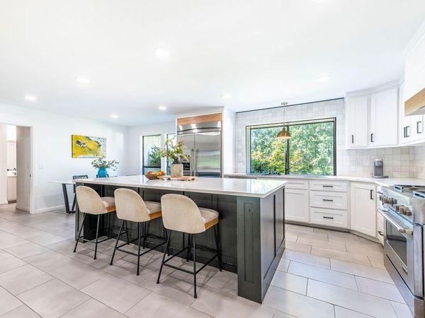 1500 N CANTERBURY Road, Fayetteville, AR 72701