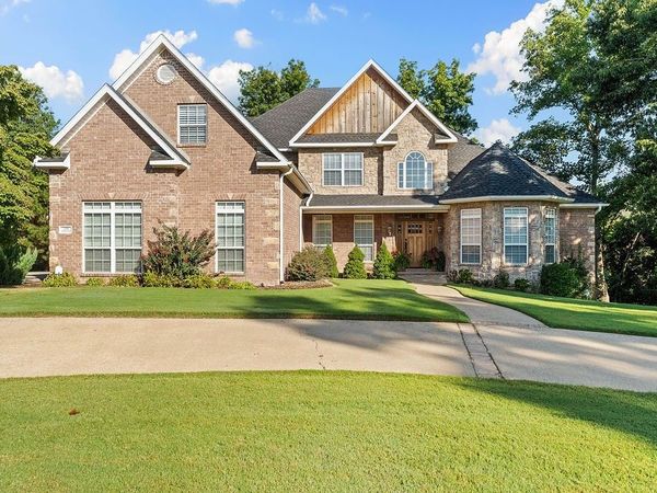 2311 NW Harvard Walk, Bentonville, AR 72712