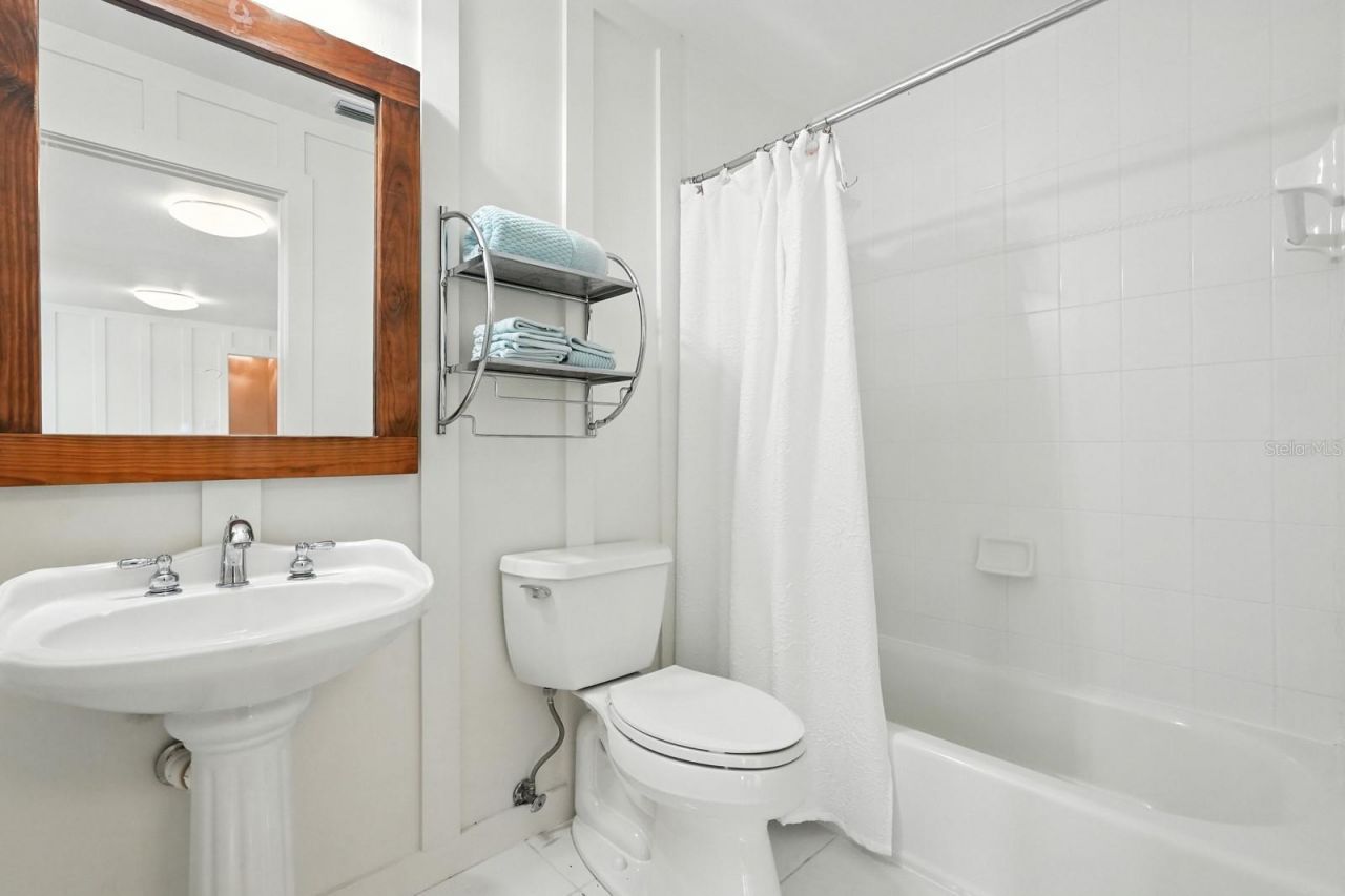 360 John Anderson Drive, Ormond Beach, FL 32176 Photo