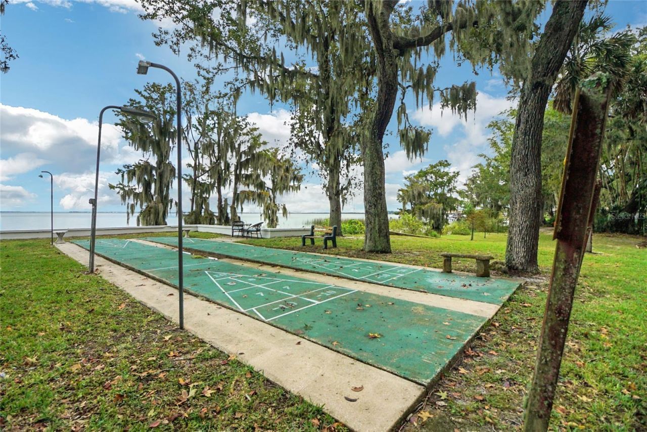 5 Magnolia Lane, Yalaha, FL 34797 Photo