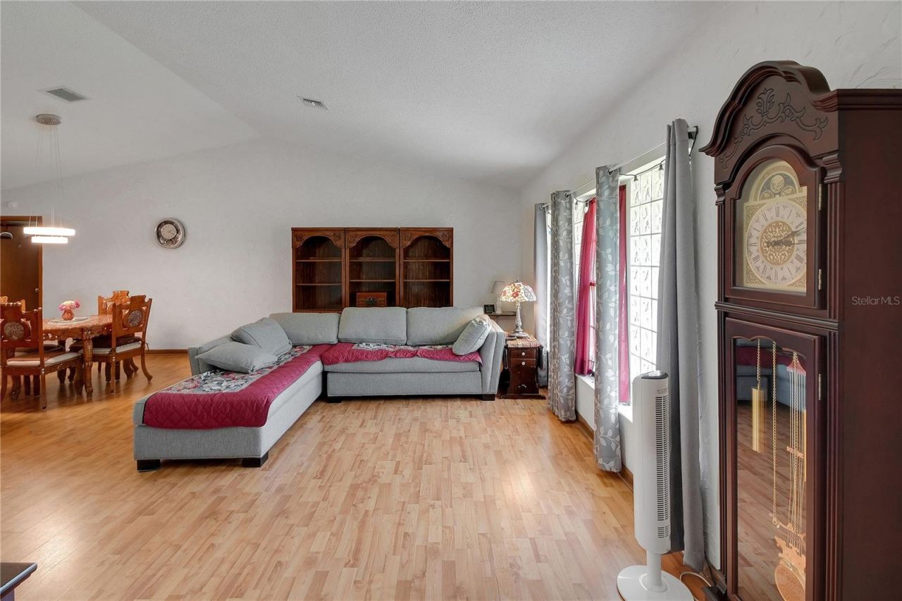 5 Magnolia Lane, Yalaha, FL 34797 Photo