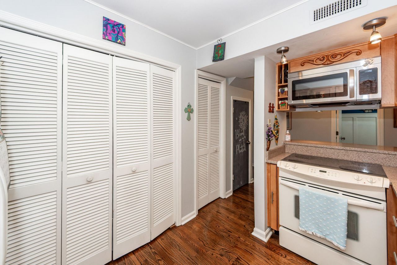 1301 Audubon Court Photo 7