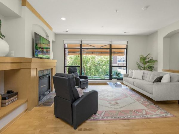 190 Elm Street, Saint Paul, MN 55102