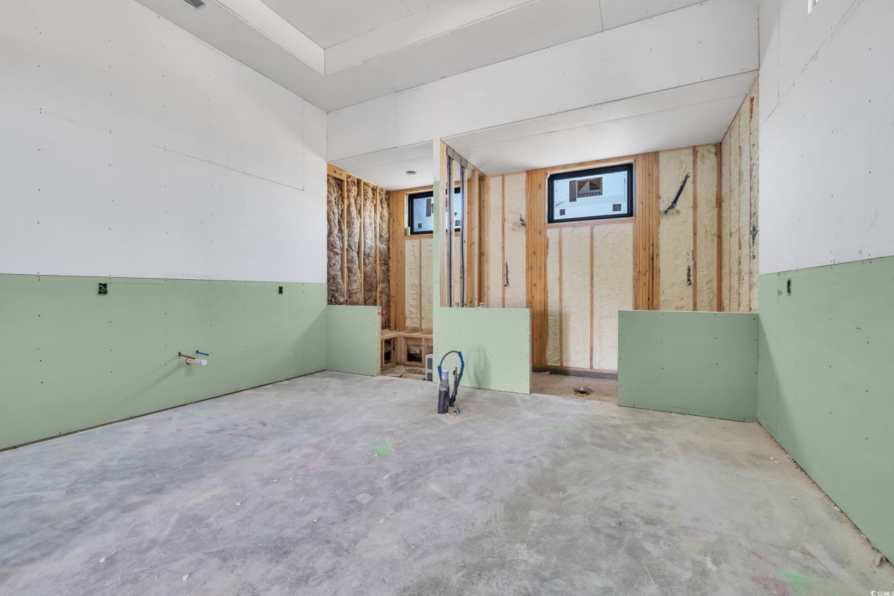 9329 Marina Pkwy. Photo 12