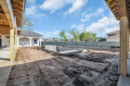 9329 Marina Pkwy. photo 4