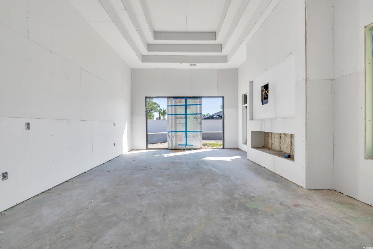 9329 Marina Pkwy. Photo 9