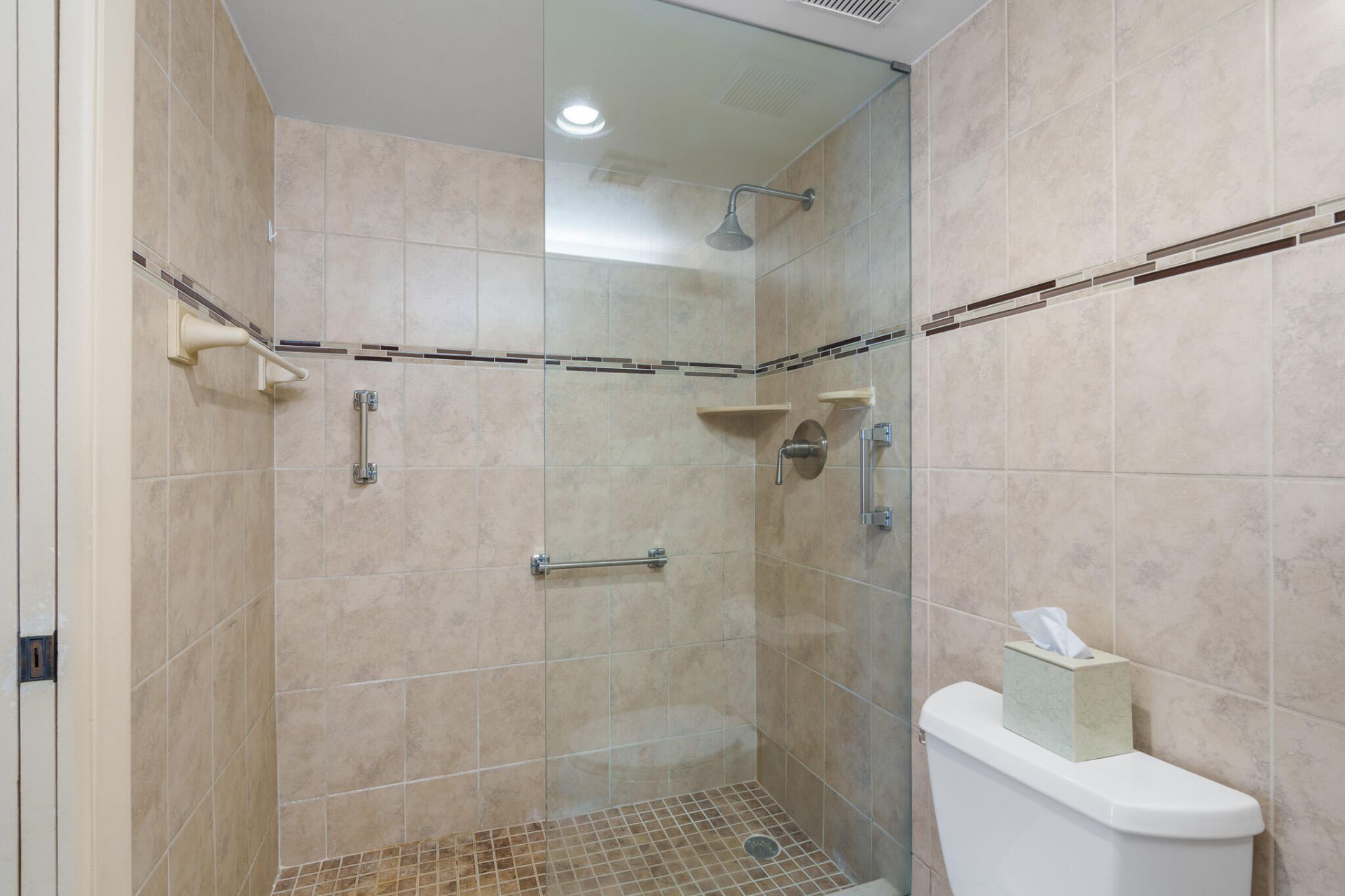 445 SE 21st Avenue, Unit 202, Deerfield Beach, FL 33441 Photo
