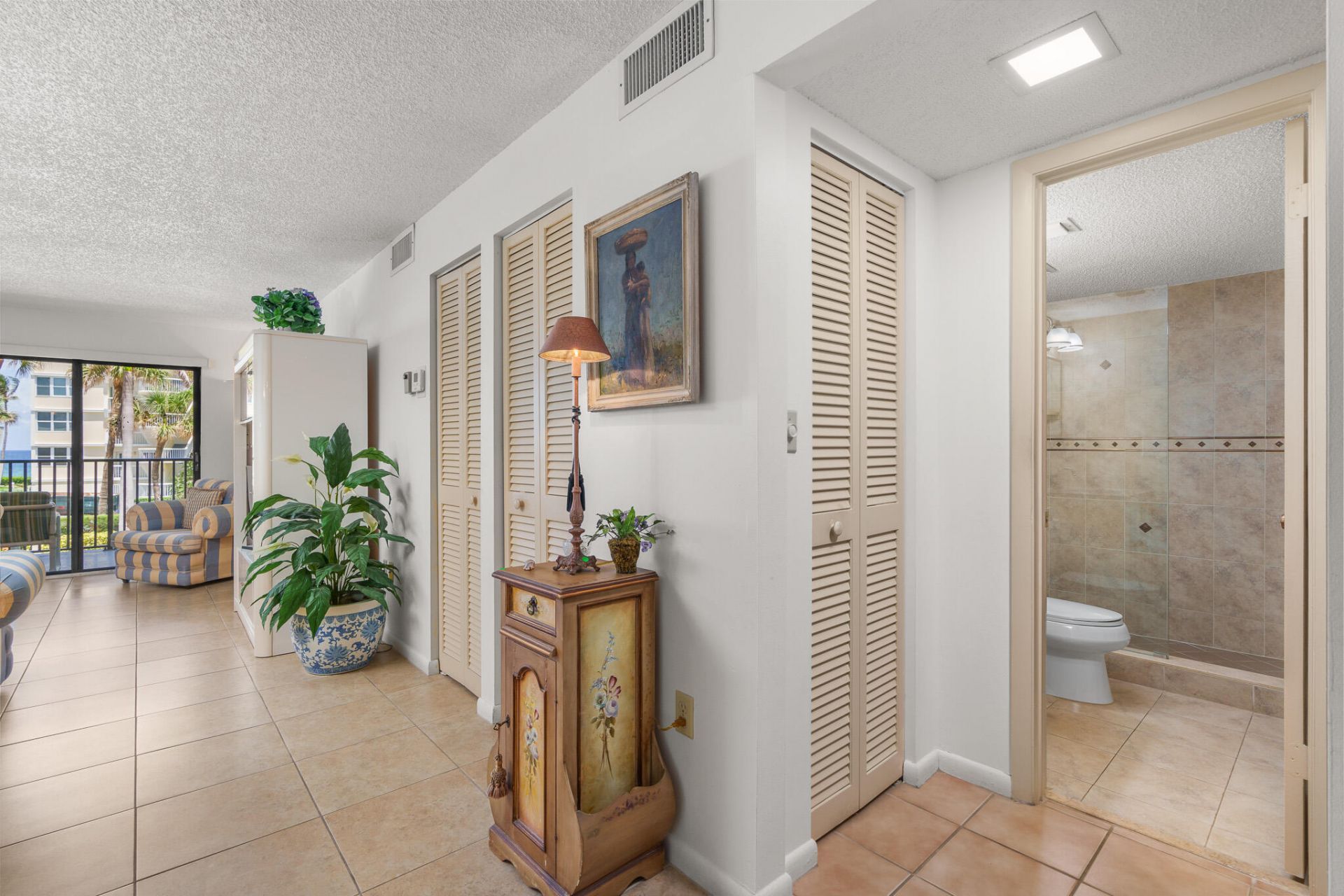 445 SE 21st Avenue, Unit 202, Deerfield Beach, FL 33441 Photo
