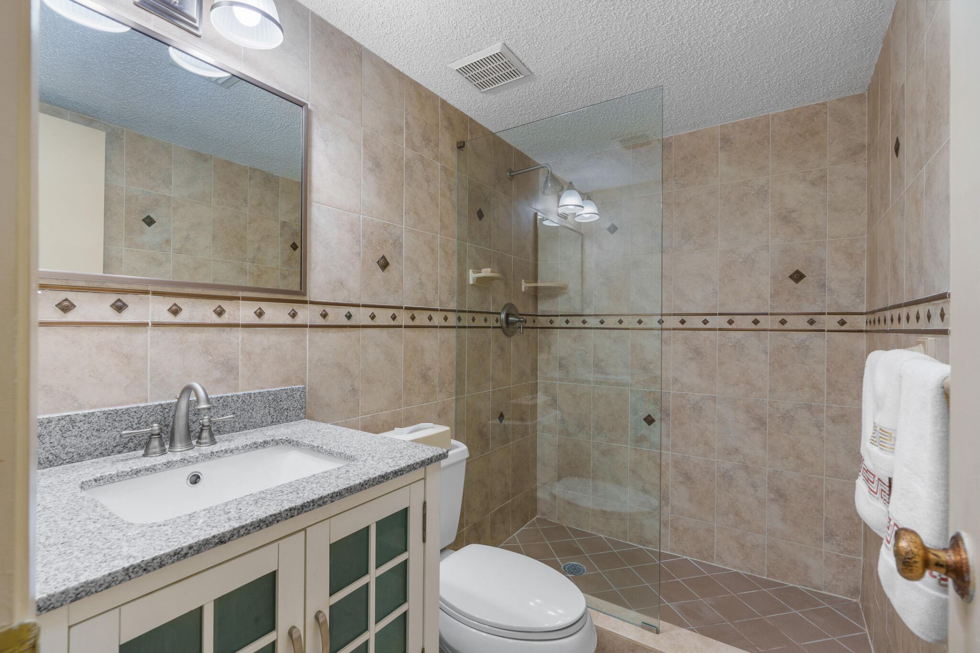 445 SE 21st Avenue, Unit 202, Deerfield Beach, FL 33441 Photo
