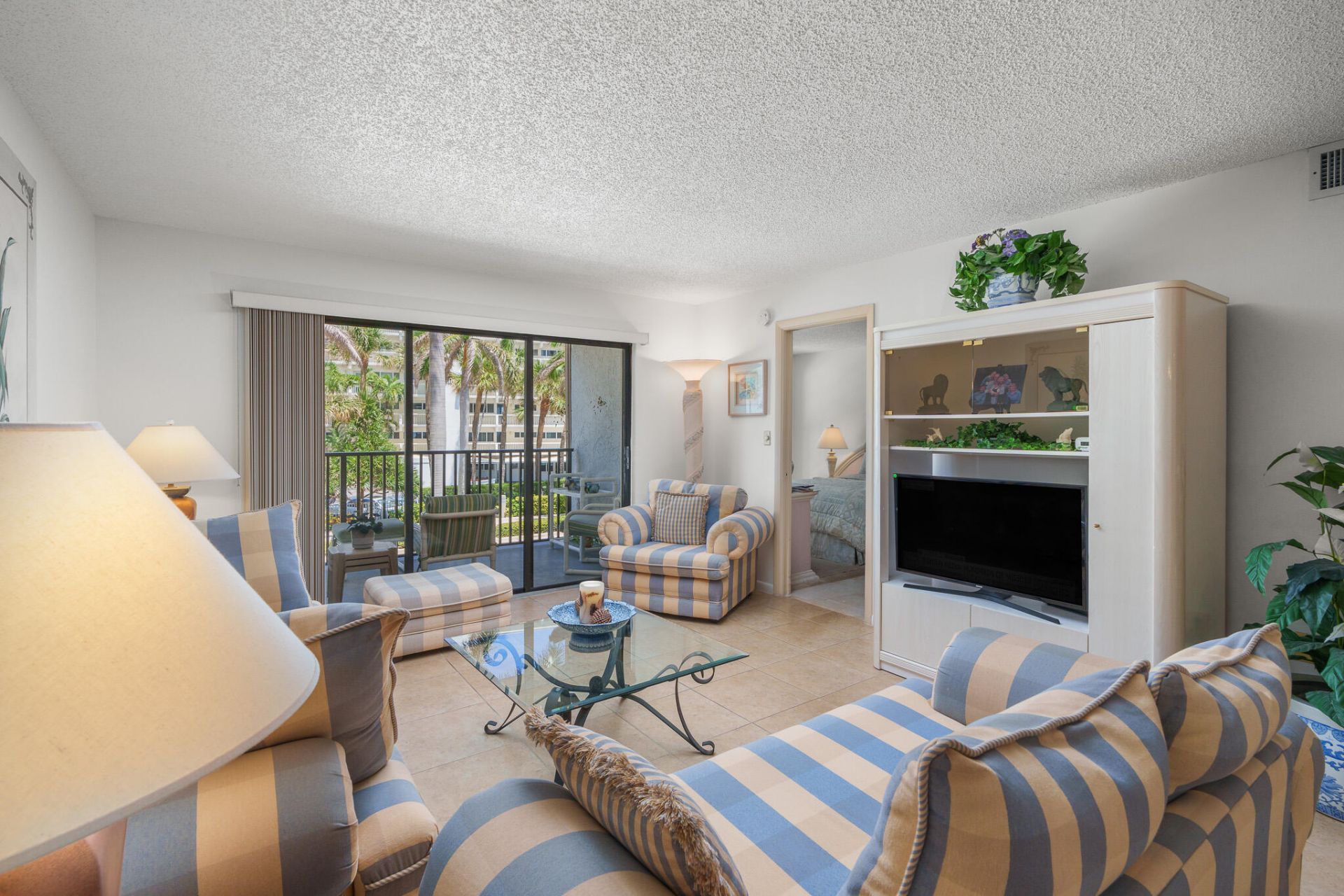 445 SE 21st Avenue, Unit 202, Deerfield Beach, FL 33441 Photo