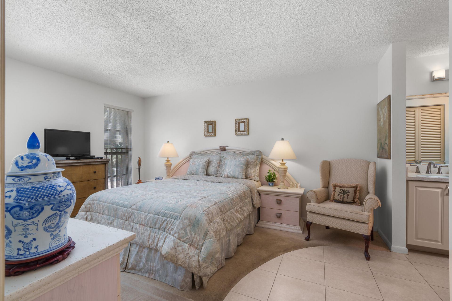 445 SE 21st Avenue, Unit 202, Deerfield Beach, FL 33441 Photo