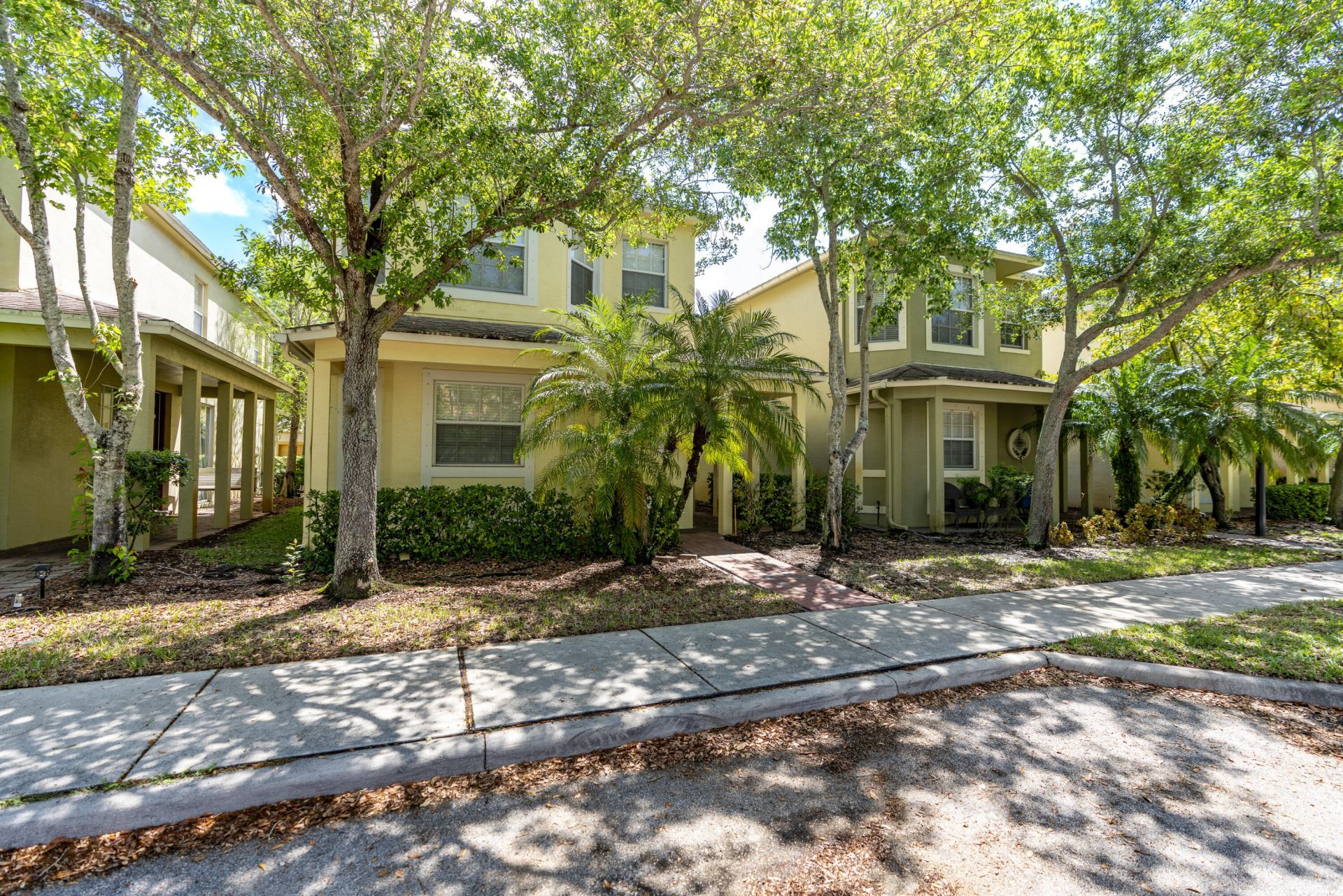 2558 SE Pineland Drive, Port Saint Lucie, FL 34952 Photo