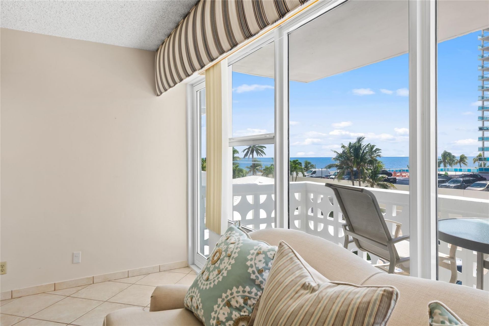 4010 Galt Ocean Drive, Unit 310, Fort Lauderdale, FL 33308 Photo