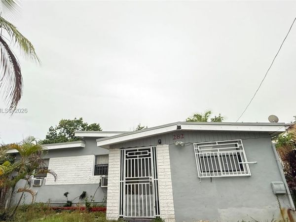 282 NW 98th St, Miami, FL 33150