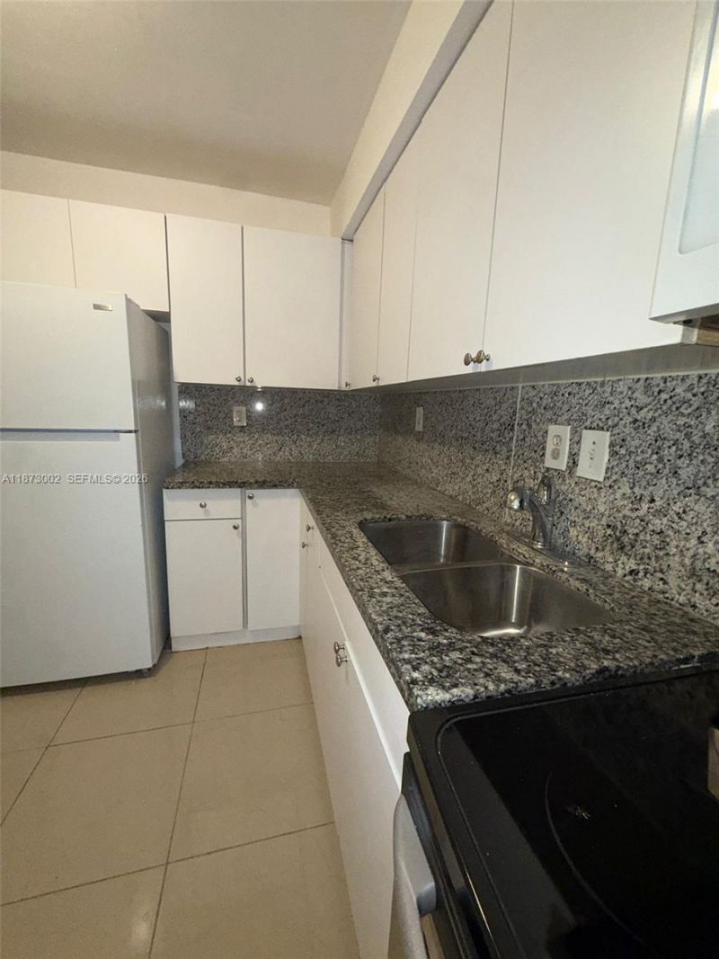 282 NW 98th St, Miami, FL 33150 Photo