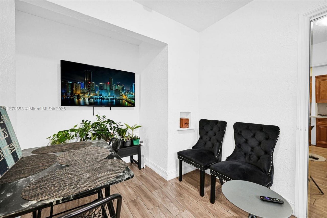 1784 Marseille Dr, Miami Beach, FL 33141 Photo