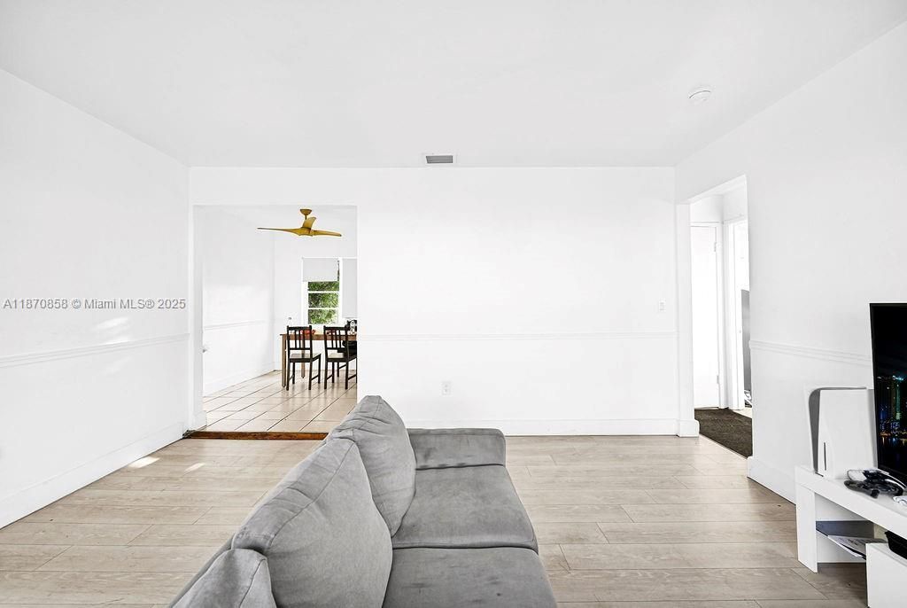 1784 Marseille Dr, Miami Beach, FL 33141 Photo