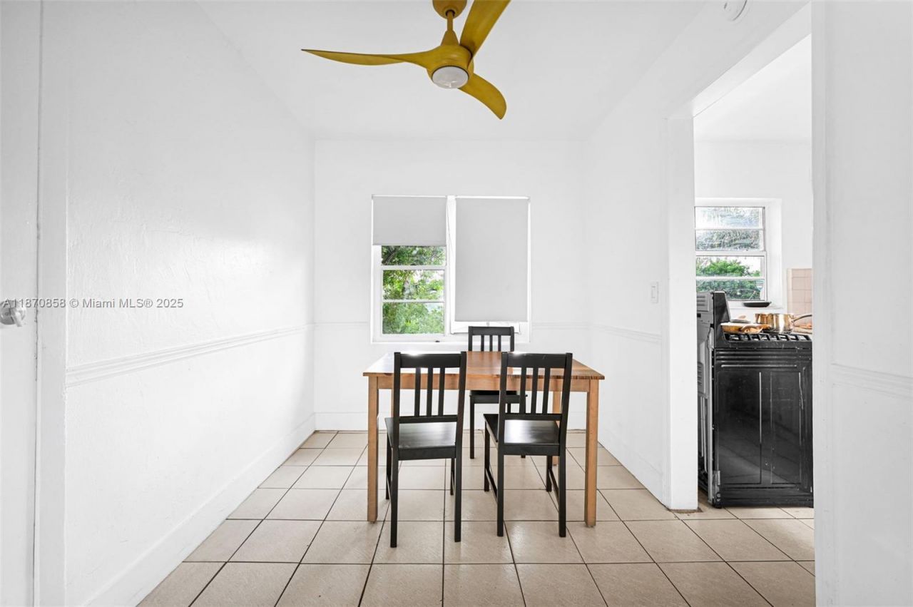 1784 Marseille Dr, Miami Beach, FL 33141 Photo