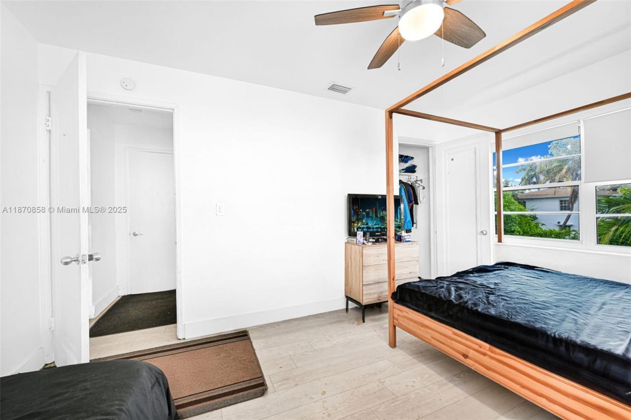 1784 Marseille Dr, Miami Beach, FL 33141 Photo