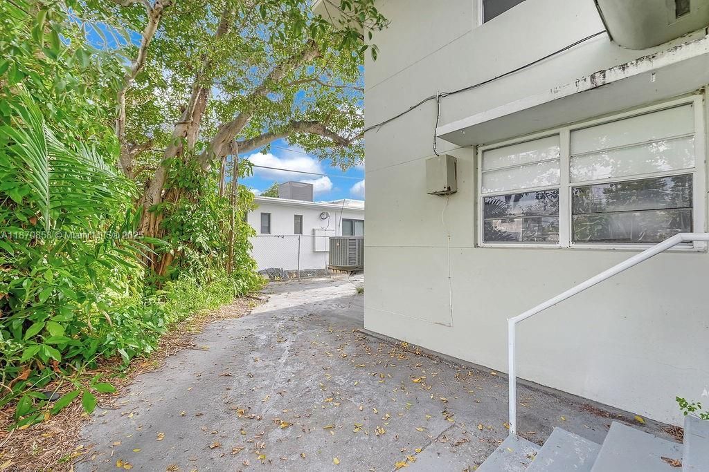 1784 Marseille Dr, Miami Beach, FL 33141 Photo