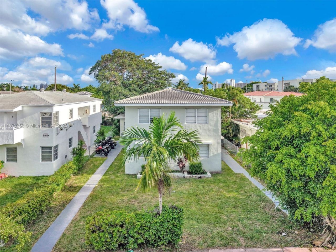 1784 Marseille Dr, Miami Beach, FL 33141 Photo