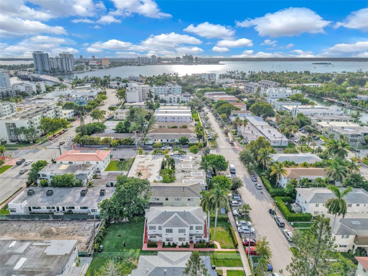 1784 Marseille Dr, Miami Beach, FL 33141 Photo