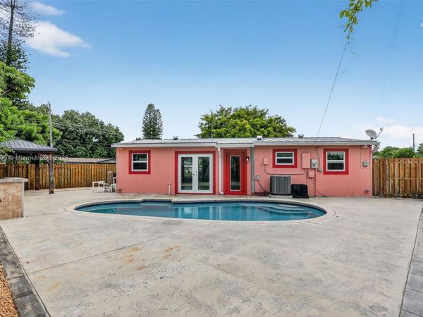 2681 NW 63rd Ave, Margate, FL 33063