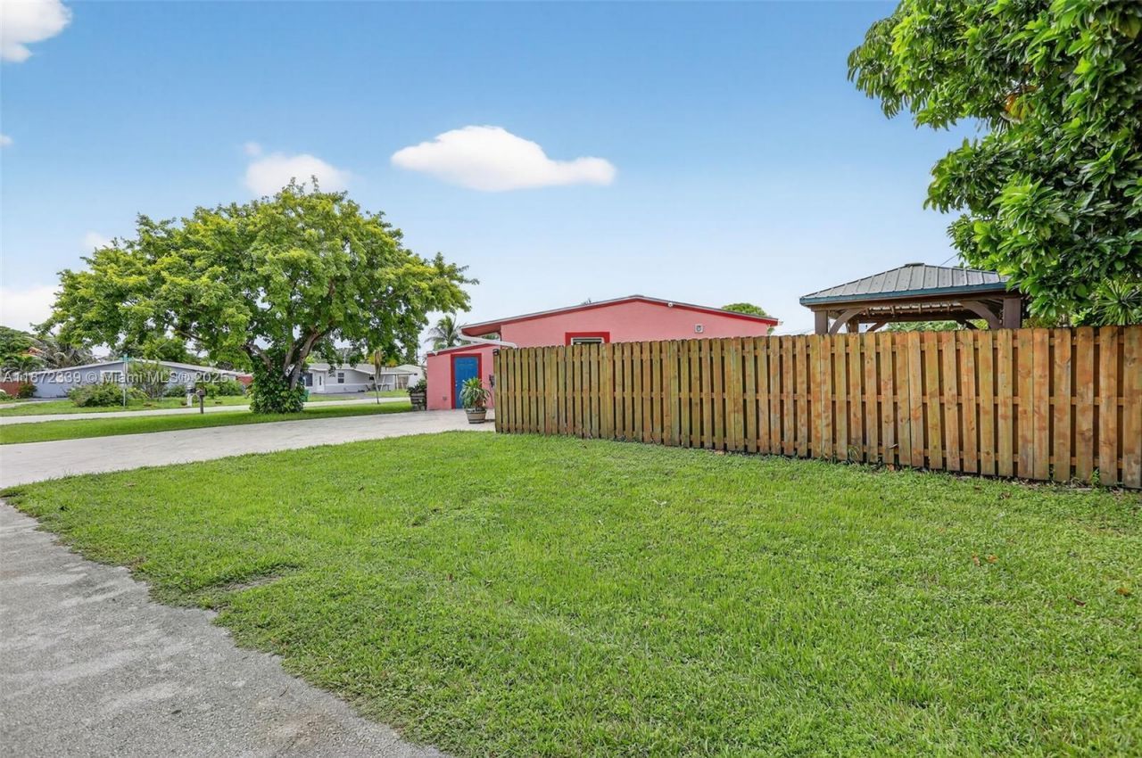 2681 NW 63rd Ave, Margate, FL 33063 Photo