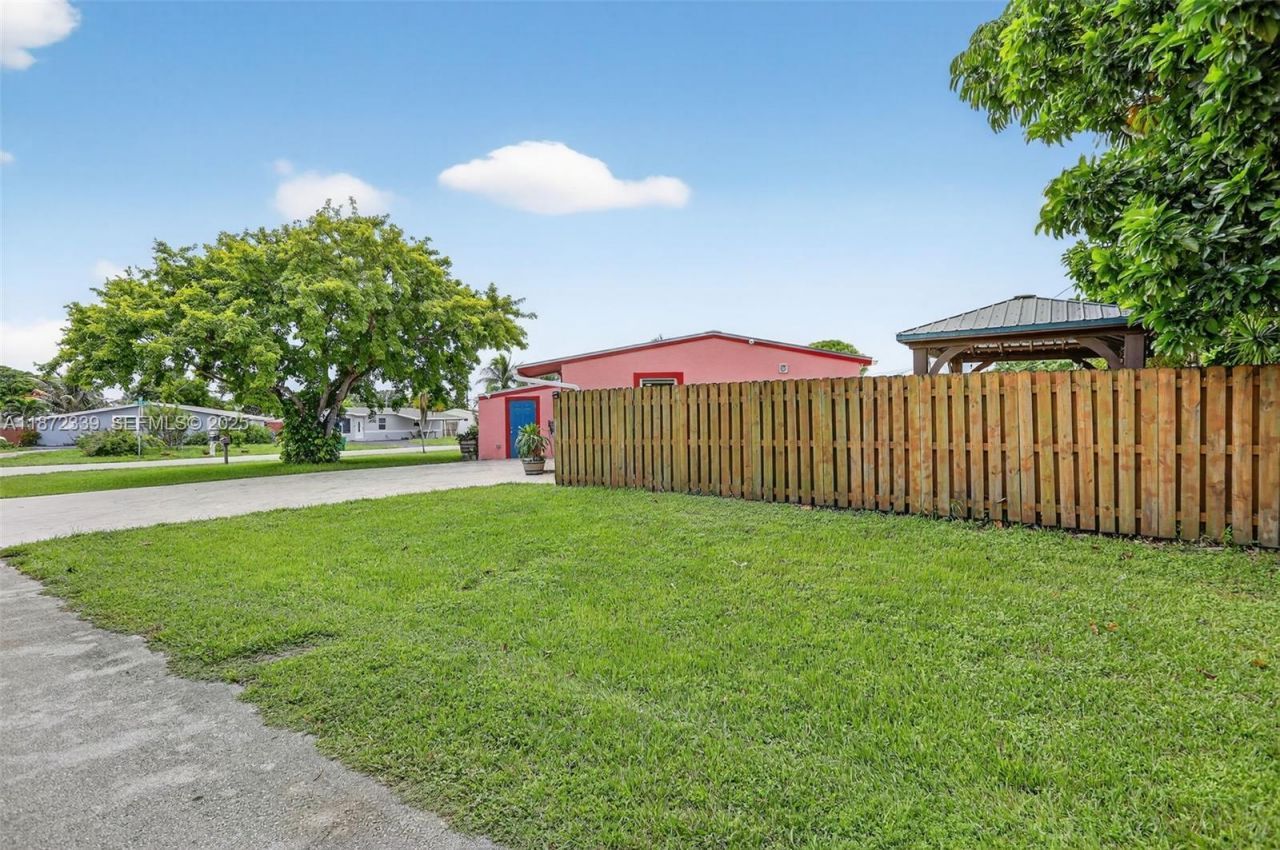 2681 NW 63rd Ave, Margate, FL 33063 Photo