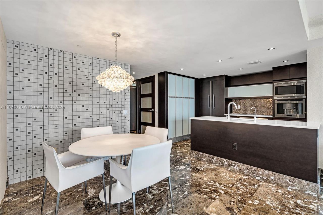 5875 Collins Ave, Unit 1503, Miami Beach, FL 33140 Photo