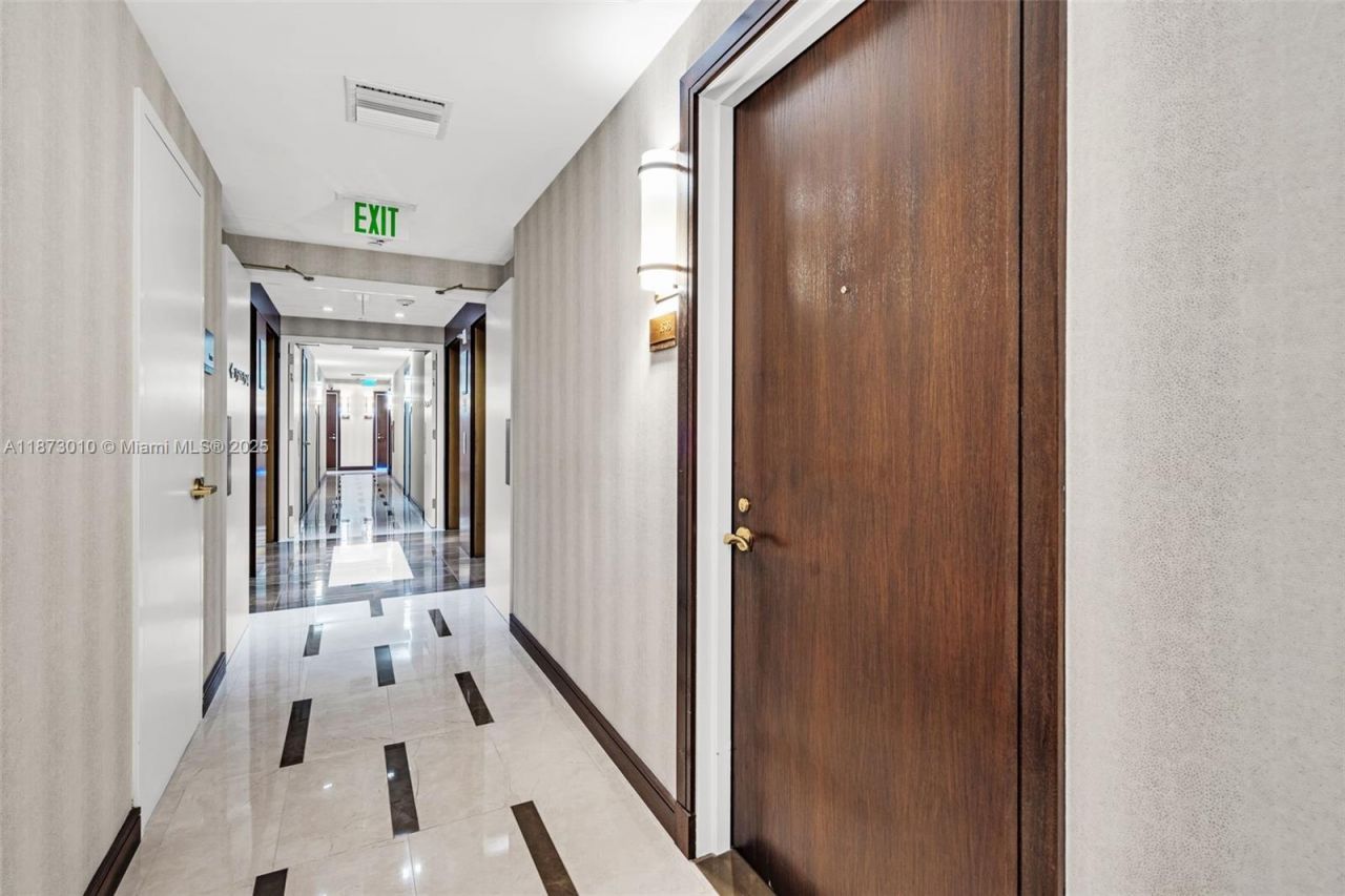 5875 Collins Ave, Unit 1503, Miami Beach, FL 33140 Photo