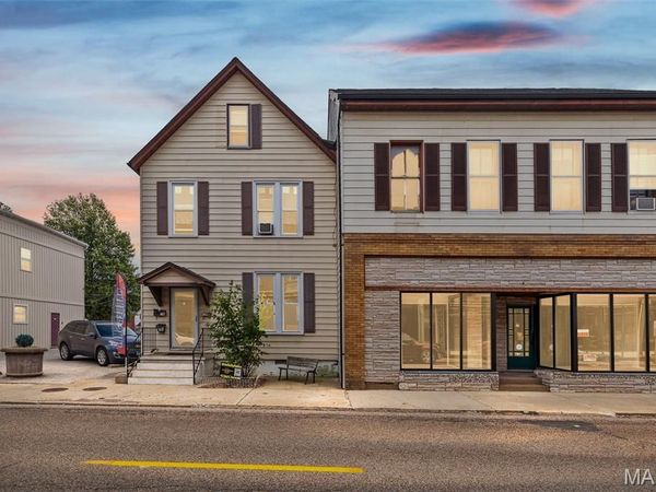 108-110 E Main Street, Mascoutah, IL 62258