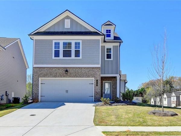 212 Station Overlook Drive, Auburn, GA 30011