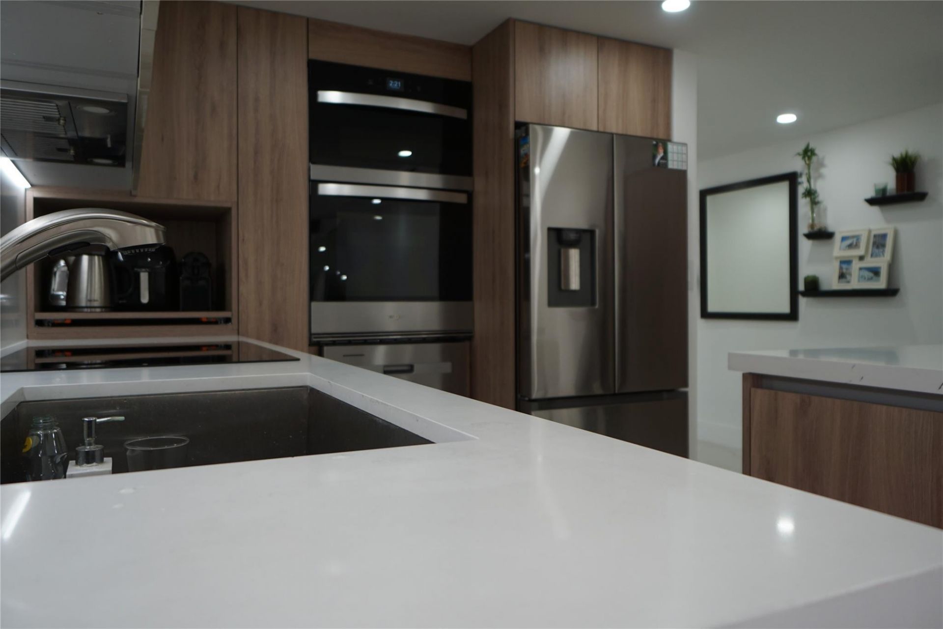 6941 Carlyle Avenue, Unit 4C, Miami Beach, FL 33141 Photo