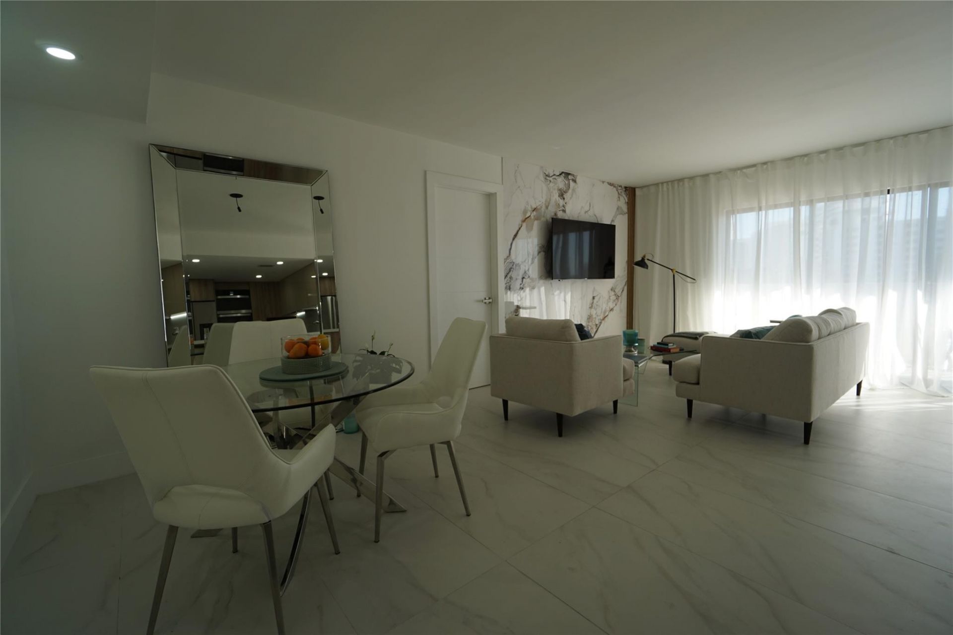 6941 Carlyle Avenue, Unit 4C, Miami Beach, FL 33141 Photo