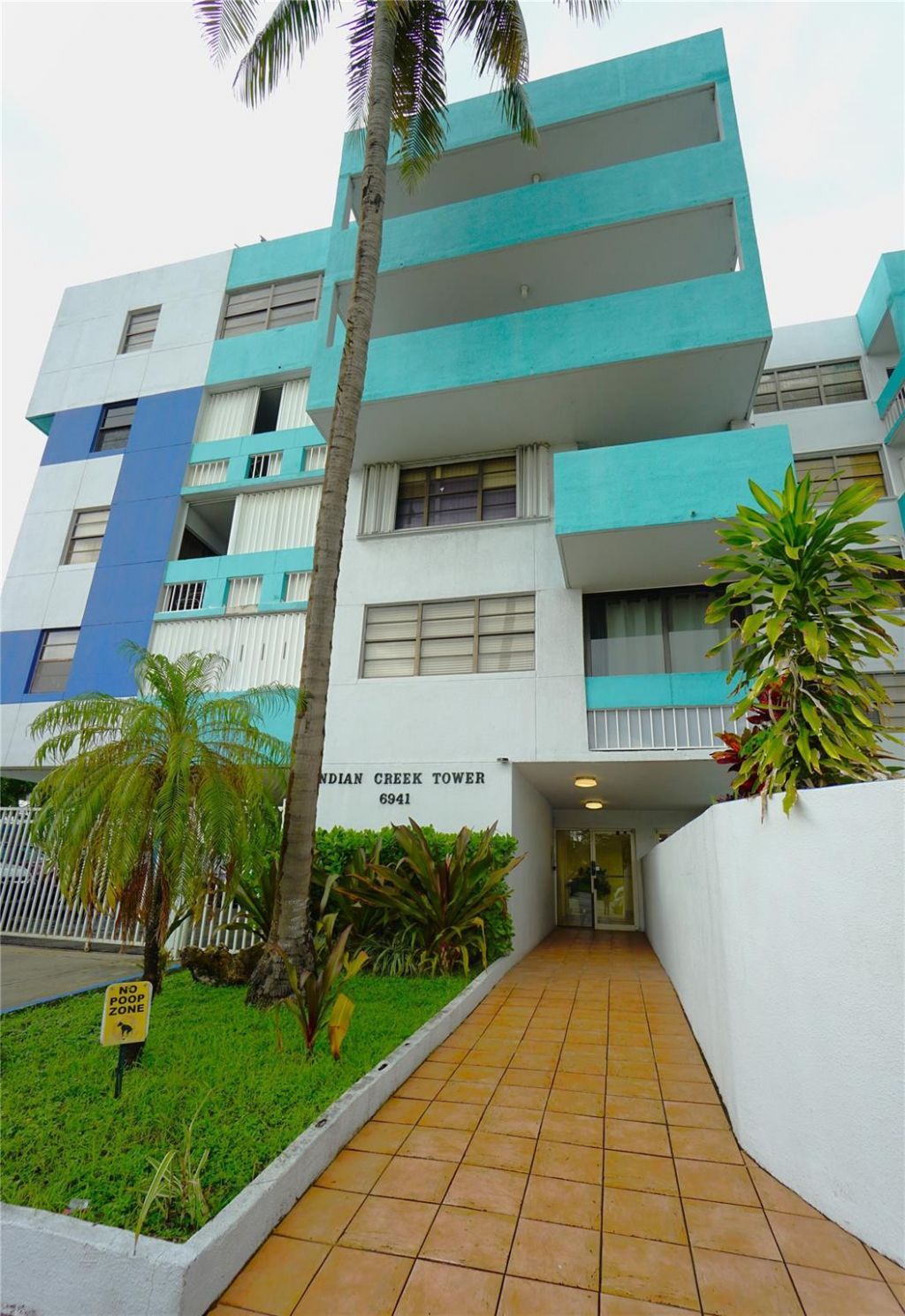 6941 Carlyle Avenue, Unit 4C, Miami Beach, FL 33141 Photo