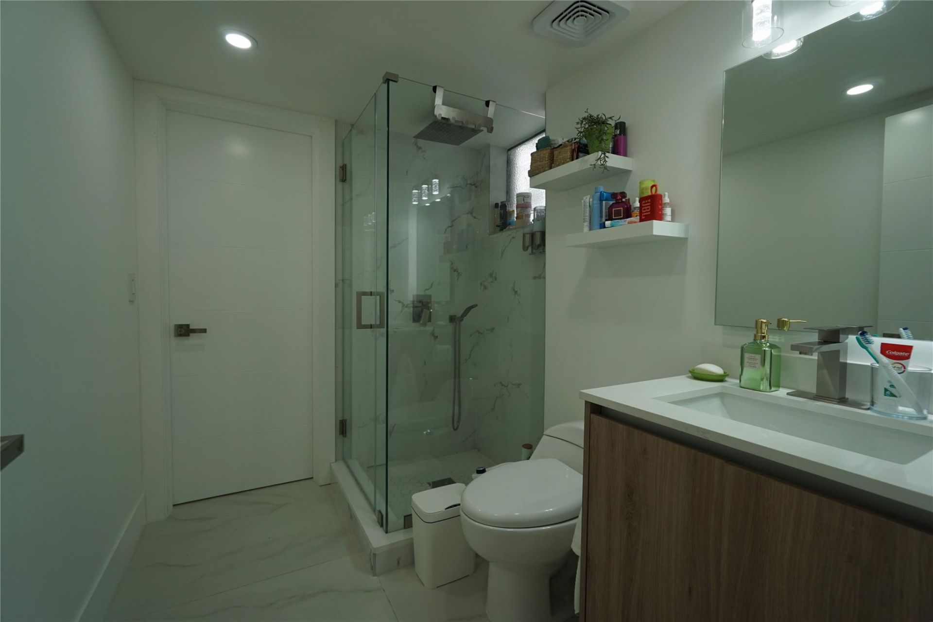 6941 Carlyle Avenue, Unit 4C, Miami Beach, FL 33141 Photo