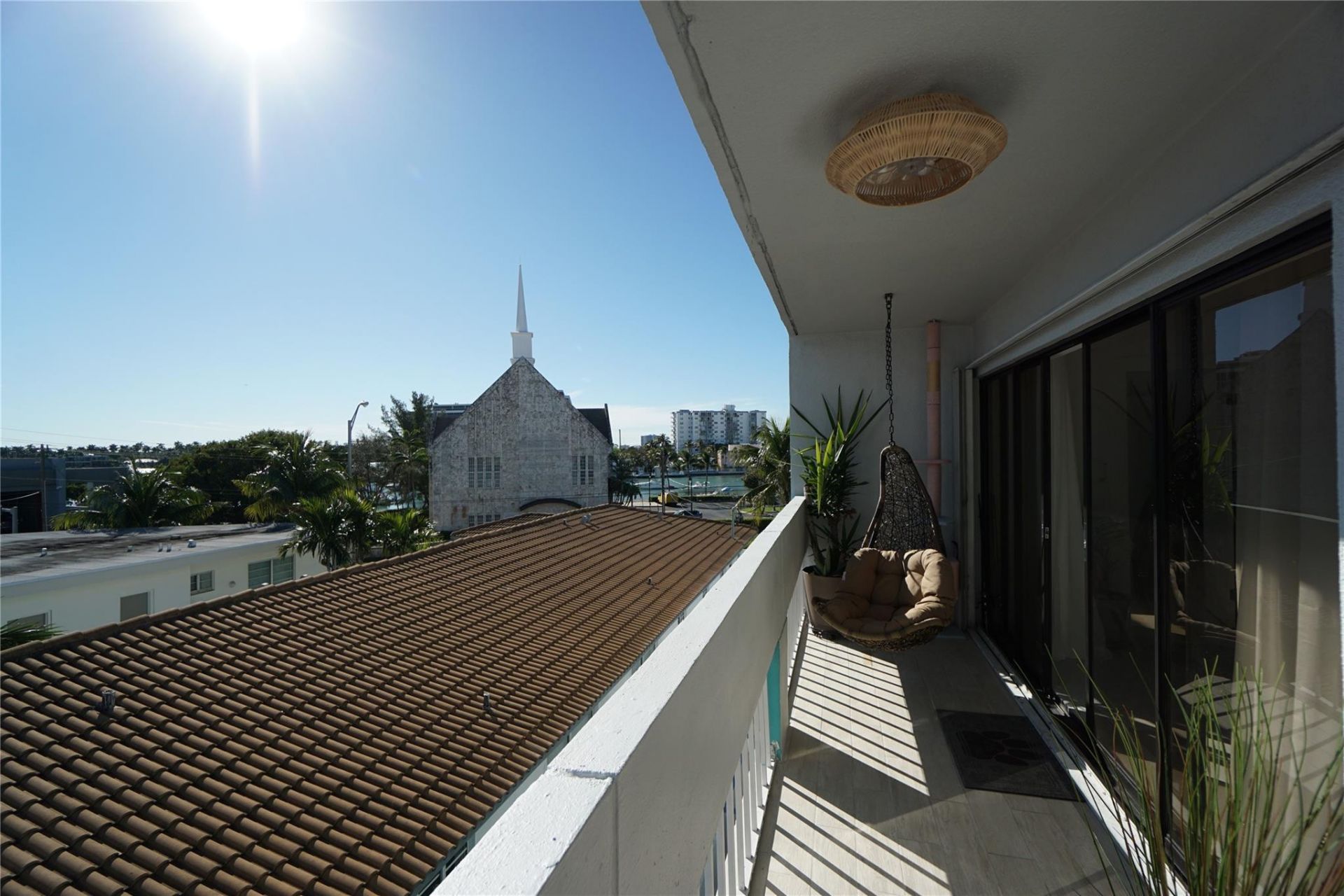 6941 Carlyle Avenue, Unit 4C, Miami Beach, FL 33141 Photo