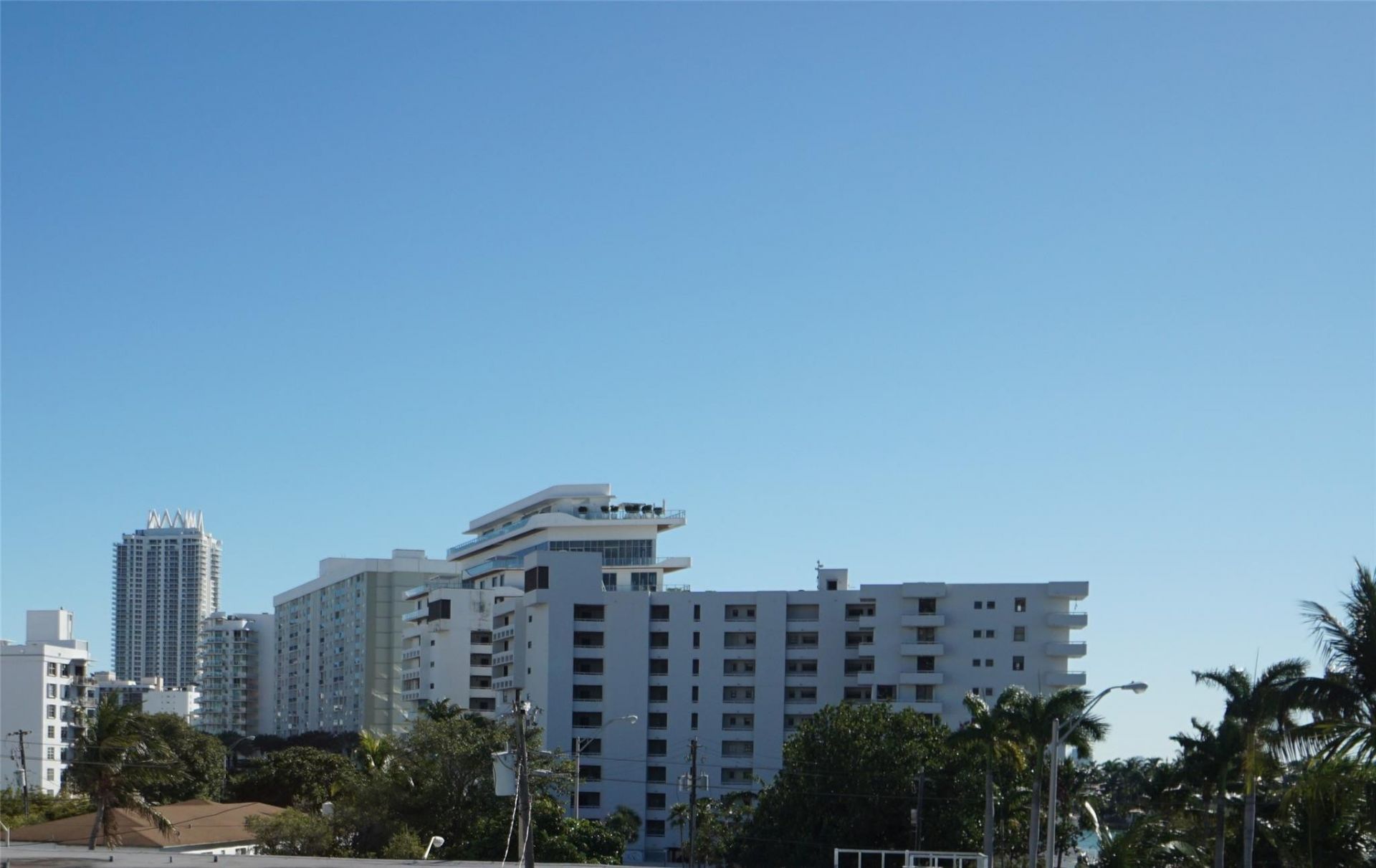 6941 Carlyle Avenue, Unit 4C, Miami Beach, FL 33141 Photo