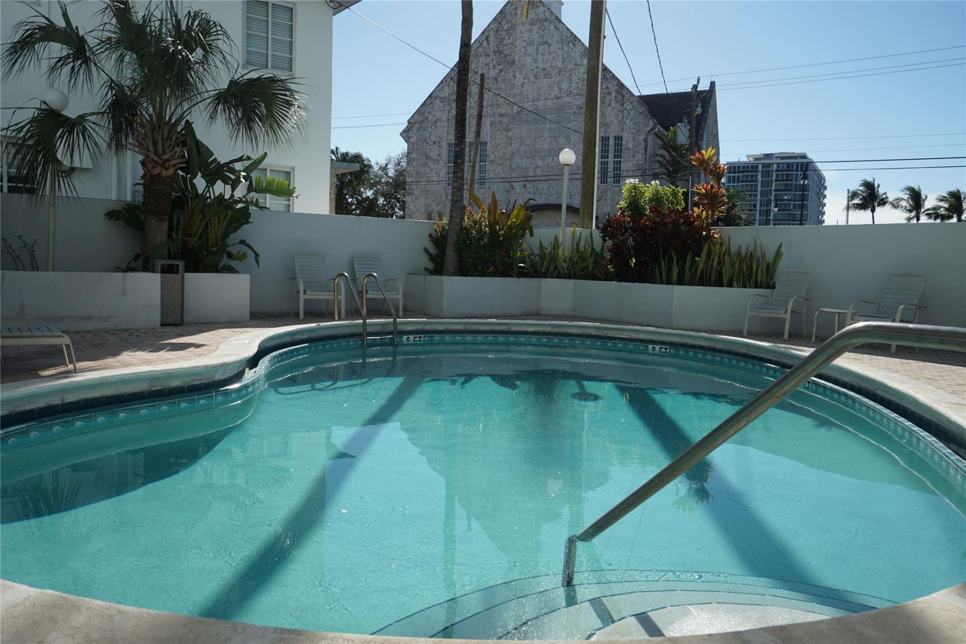 6941 Carlyle Avenue, Unit 4C, Miami Beach, FL 33141 Photo