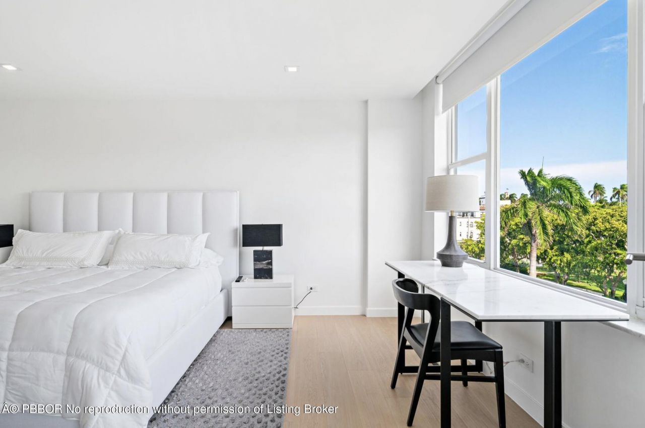333 Sunset Avenue, Unit 512, Palm Beach, FL 33480 Photo