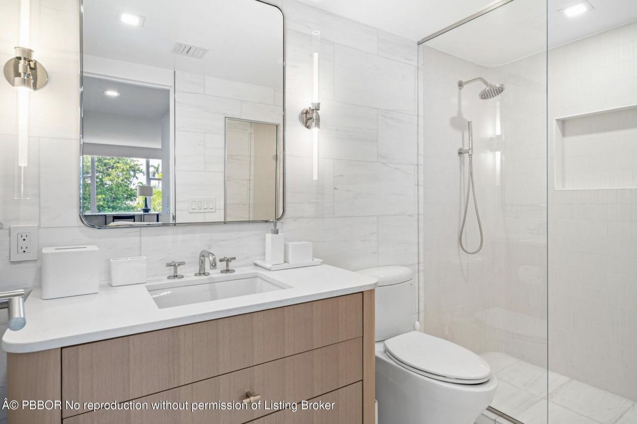 333 Sunset Avenue, Unit 512, Palm Beach, FL 33480 Photo