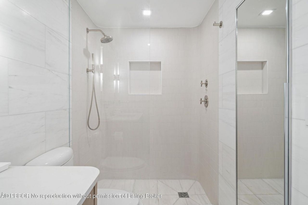 333 Sunset Avenue, Unit 512, Palm Beach, FL 33480 Photo