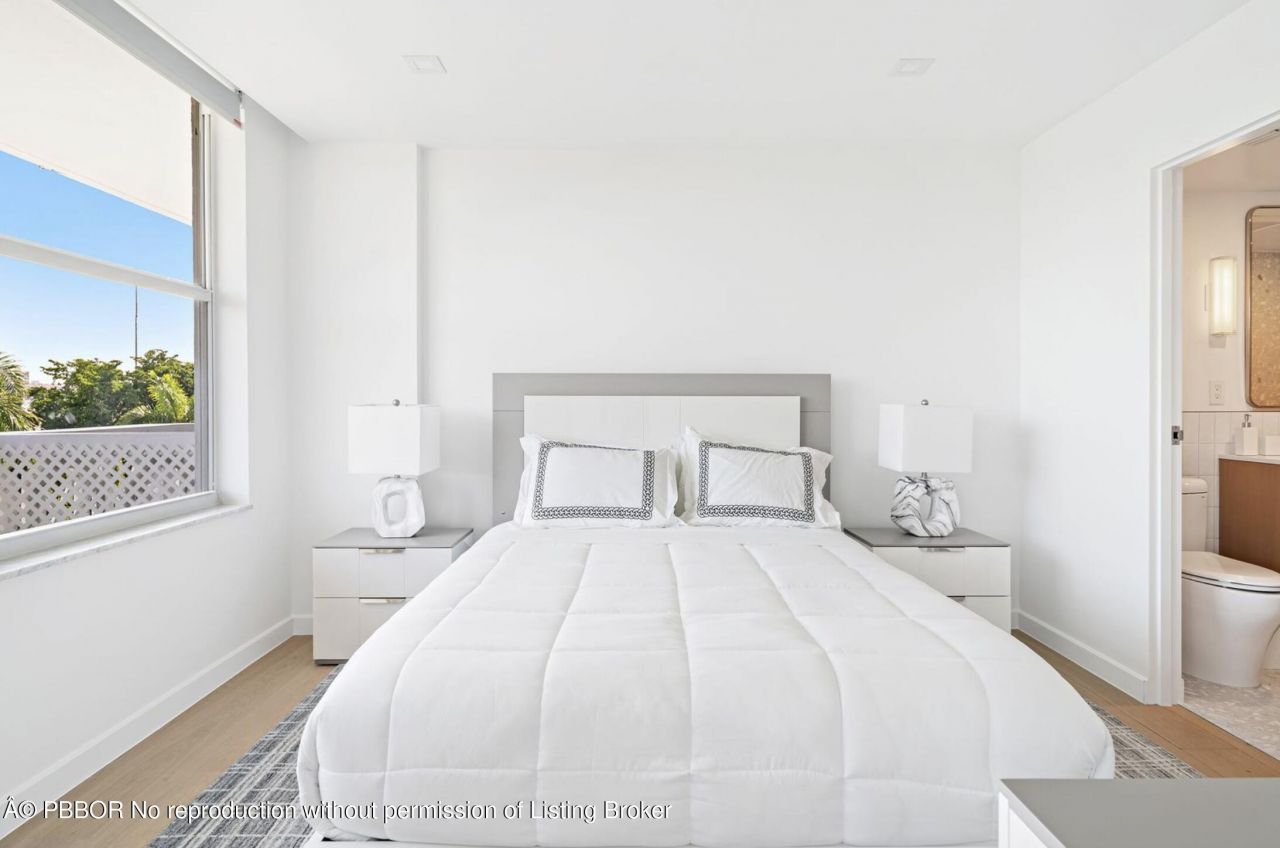 333 Sunset Avenue, Unit 512, Palm Beach, FL 33480 Photo
