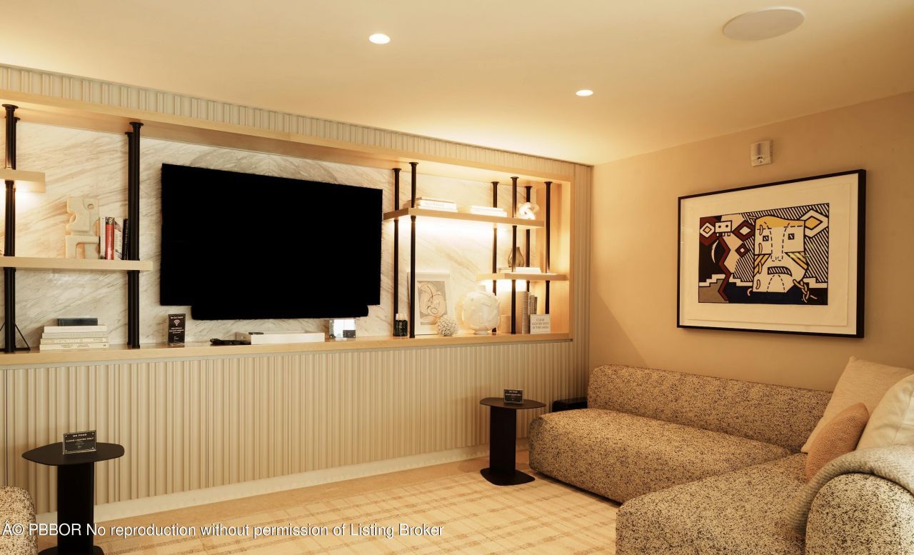 333 Sunset Avenue, Unit 512, Palm Beach, FL 33480 Photo